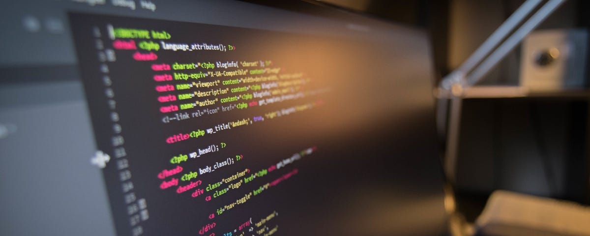 What features make ReactJS perfect for front-end development